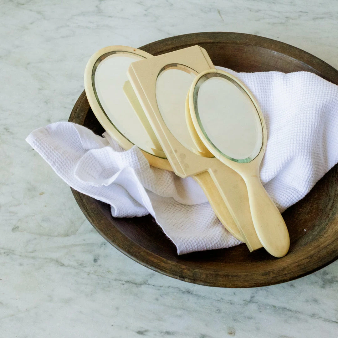 Discount ๐ Elsie Green Bone Hand Mirror ๐งจ 3 Elsie Green Bone Hand Mirror