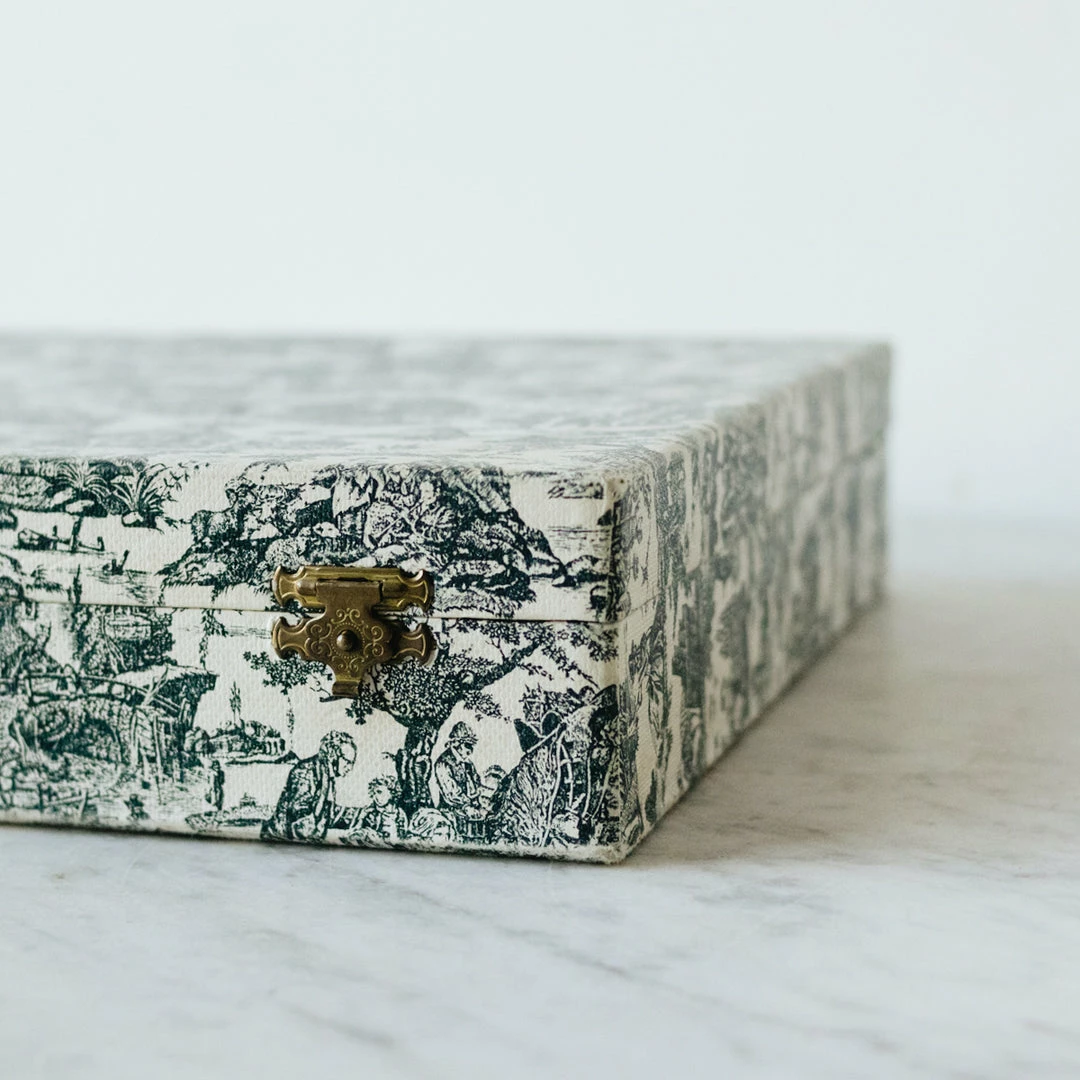 Discount ❤️ Elsie Green Set Of Flatware In Toile Box What's New 🥰 5 Elsie Green Set Of Flatware In Toile Box What's New