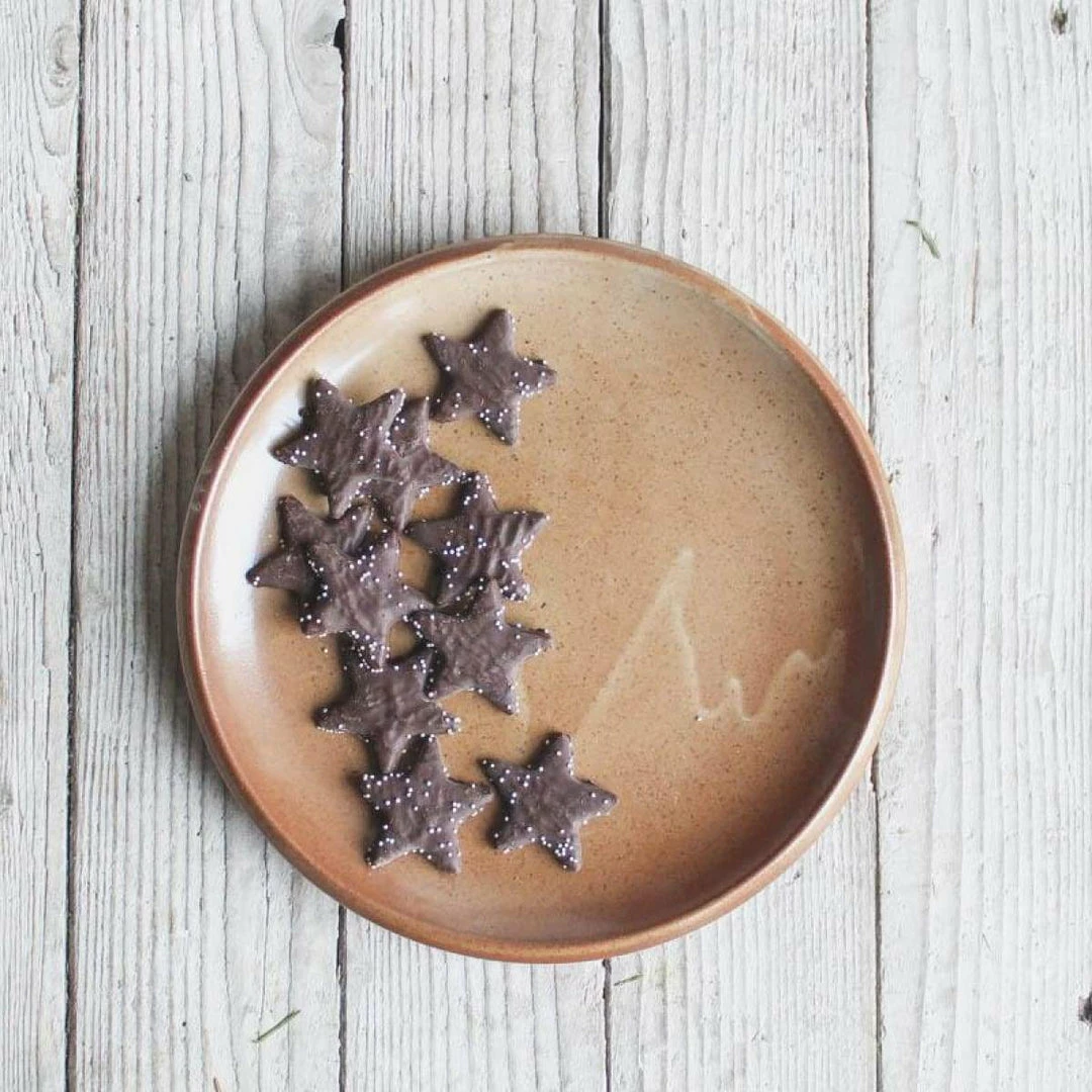 Hot Sale ✔️ Les Puces What's New Stoneware Plate Set Of 4 🎉 4 Les Puces What's New Stoneware Plate Set Of 4